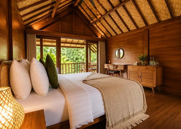 Villa The Payung House - Romantic Riverside *