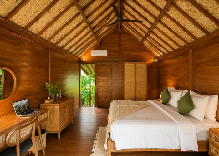 Villa The Payung House - Romantic Riverside Bebandem