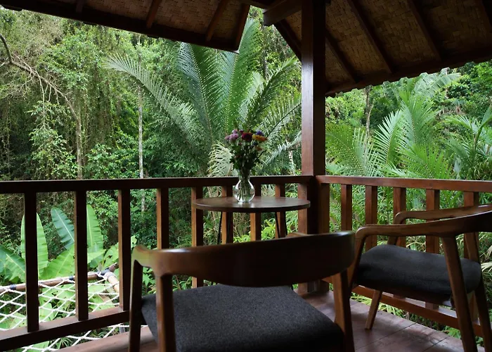 The Payung House - Romantic Riverside *